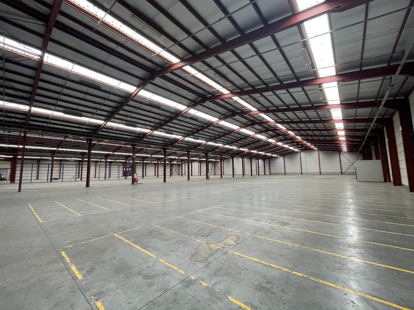 LOGISTIEK MAGAZIJN 6.297 m² met laadkades - foto 5