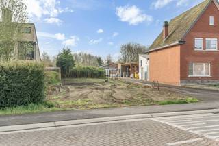 Deze rustig gelegen Z-gerichte bouwgrond voor een open bebouwing, gelegen in het landelijke Rotselaar, heeft een oppervlakte van 17are 43ca met...