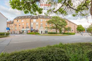 Deze ondergrondse autostaanplaatsen, in het gebouw City Gardens, is gelegen aan de Petermannenstraat 2B in Leuven. De plaats is gemakkelijk...