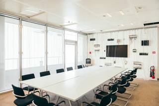 Kantoren te huur op de Antwerpselaan 1 in Grimbergen. Uitstekende ligging met verschillende verbindingen met autosnelwegen (A12 en E40)...