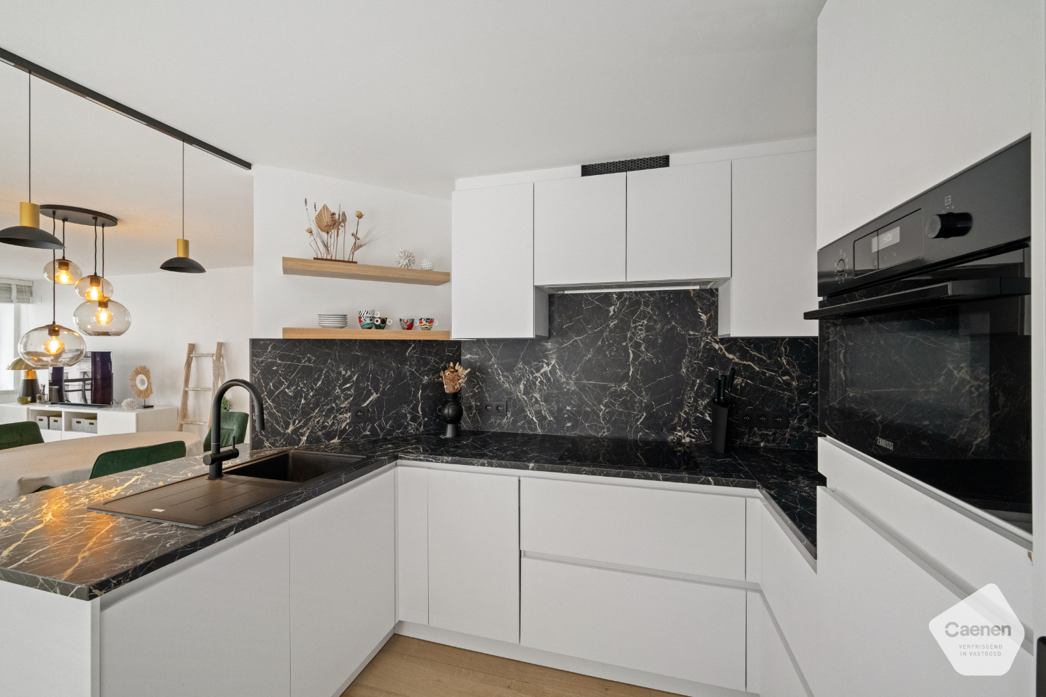 Volledig gerenoveerd twee slaapkamer appartement in het hart van Blankenberge - foto 5