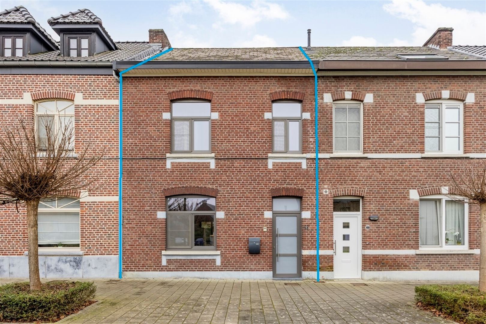 TE KOOP: Gesloten bebouwing met 3 slaapkamers te Kuringen! - foto 2