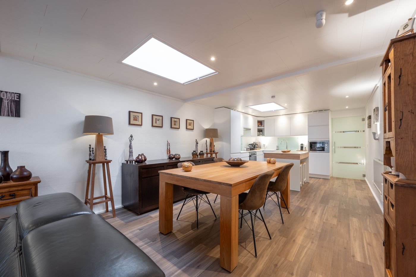 ​​​​​​​Volledig gerenoveerde woning met 3 slaapkamers en inpandige garage in Blankenberge (Uitkerke) - photo 4