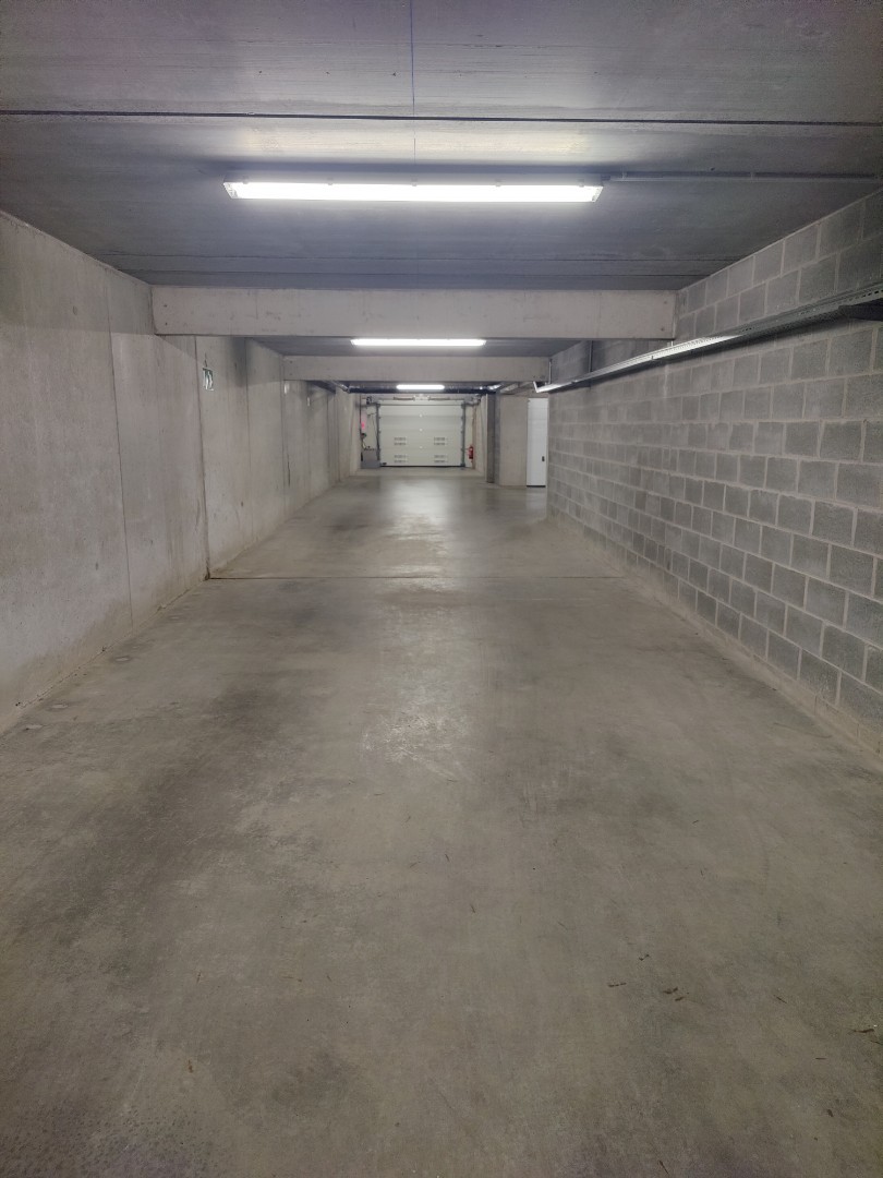 Garage for sale in Heist-Aan-Zee - photo 2