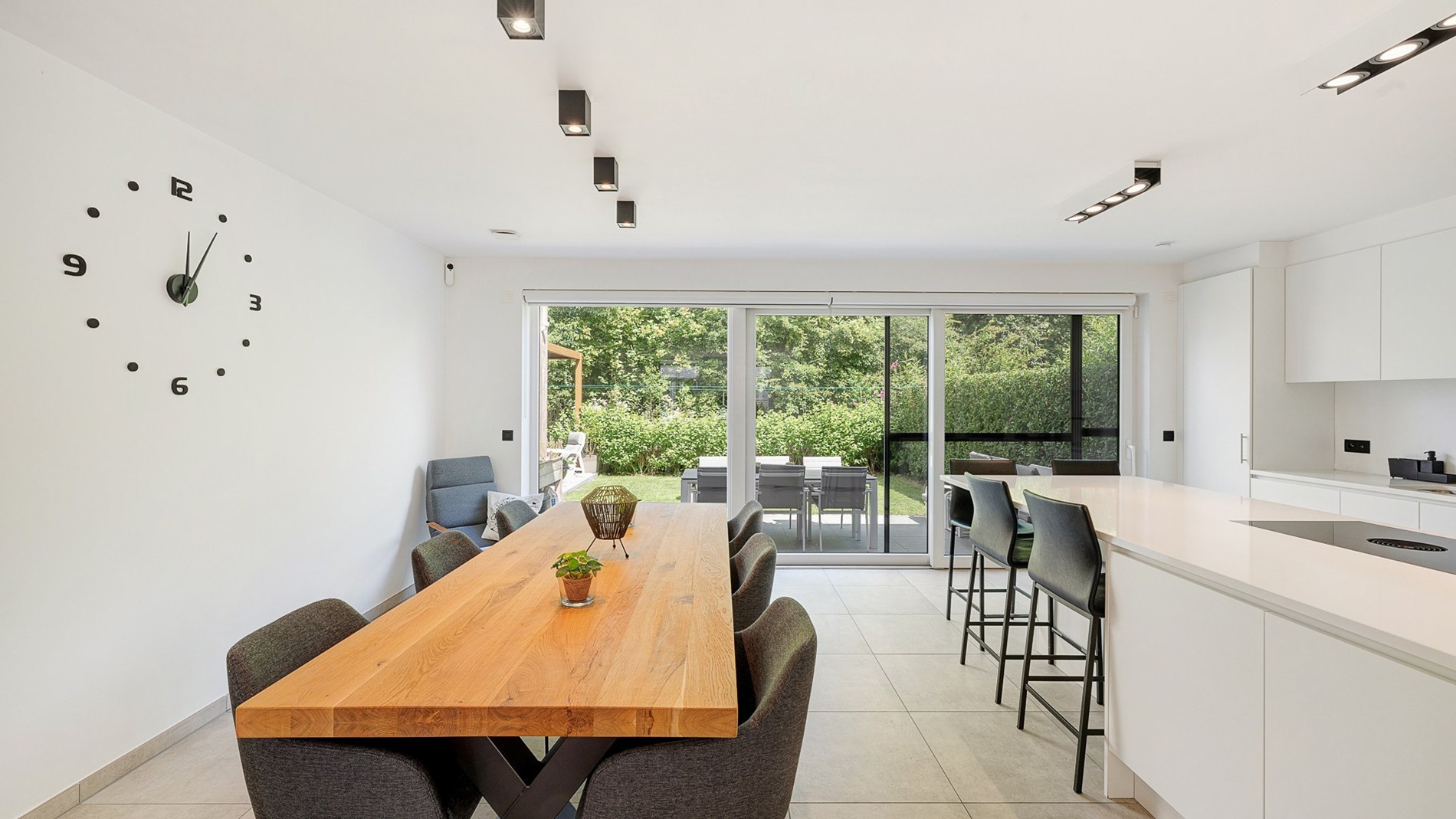 Recente woning met parking en tuin te Moerkerke-Damme - foto 5