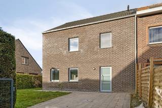 House for sale in Asse