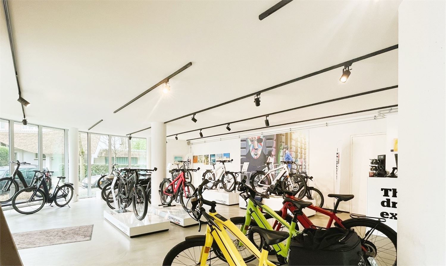 Commercial à louer à Brasschaat - photo 2