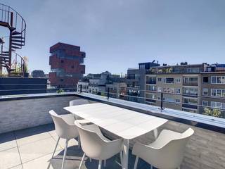 Dit gezellige duplex-penthouse appartement met terras op de 4de en 5de verdieping bevindt zich op absolute toplocatie op het Eilandje nabij het MAS...