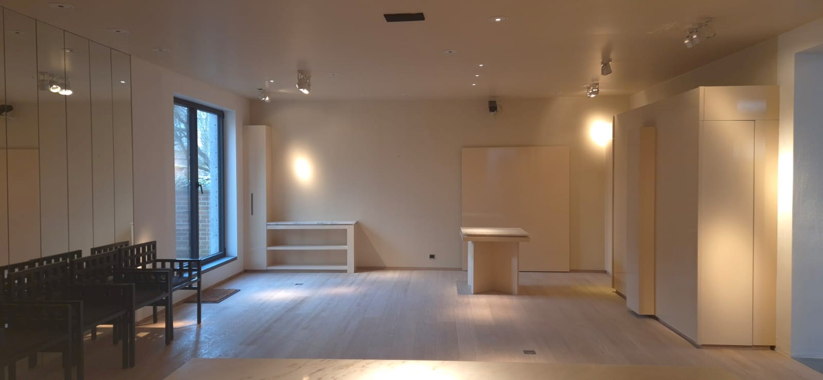 Ruim kantoor met parking en gemeenschappelijke voorzieningen - foto 4