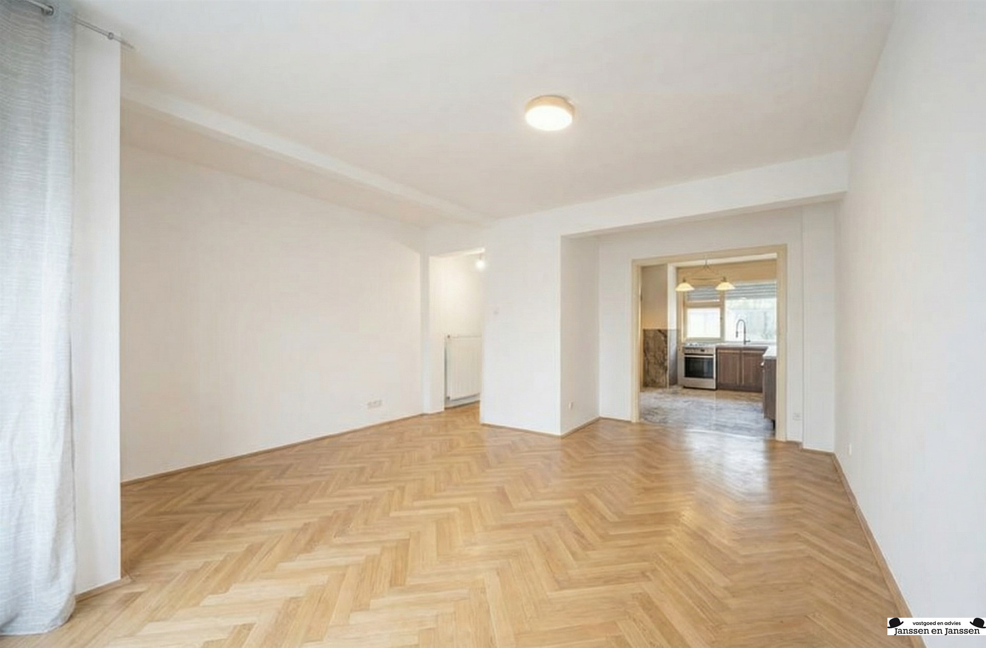 Woning met 4 ruime slaapkamers en tuin op topligging  - foto 4