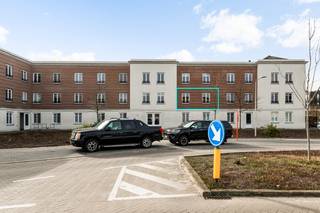 Gunstig gelegen appartement op de 1eV in een aangename woonomgeving!  Dit eigendom ligt nabij verschillende winkels, grootwarenhuizen en het...
