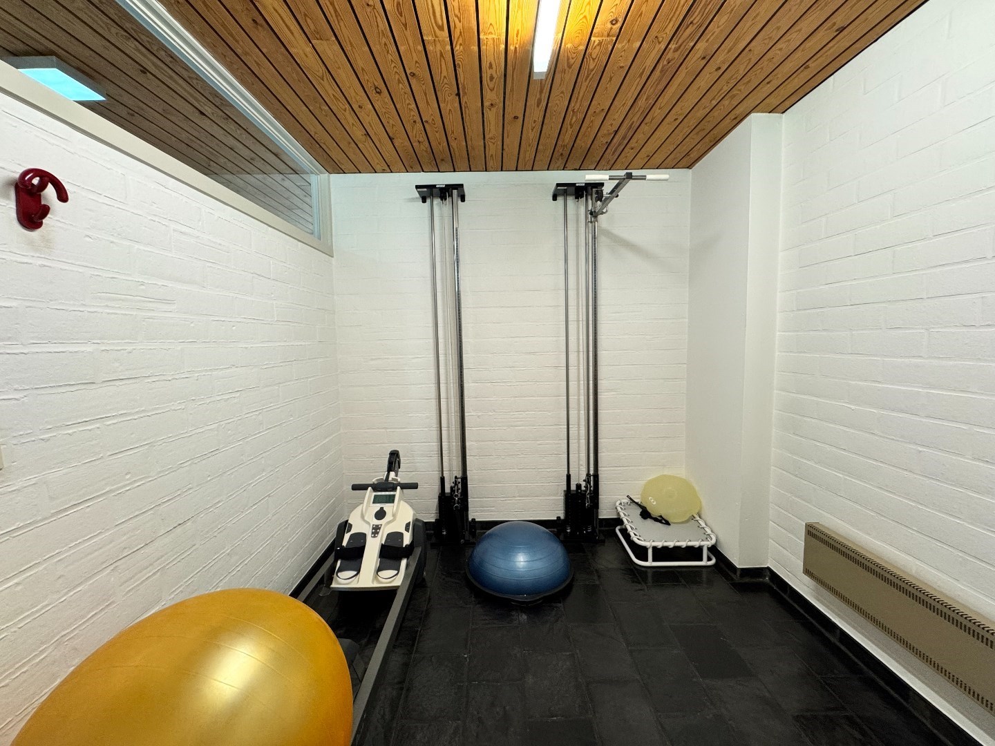 Halfopen bebouwing met praktijkruimte, tuin en tal van mogelijkheden - foto 5