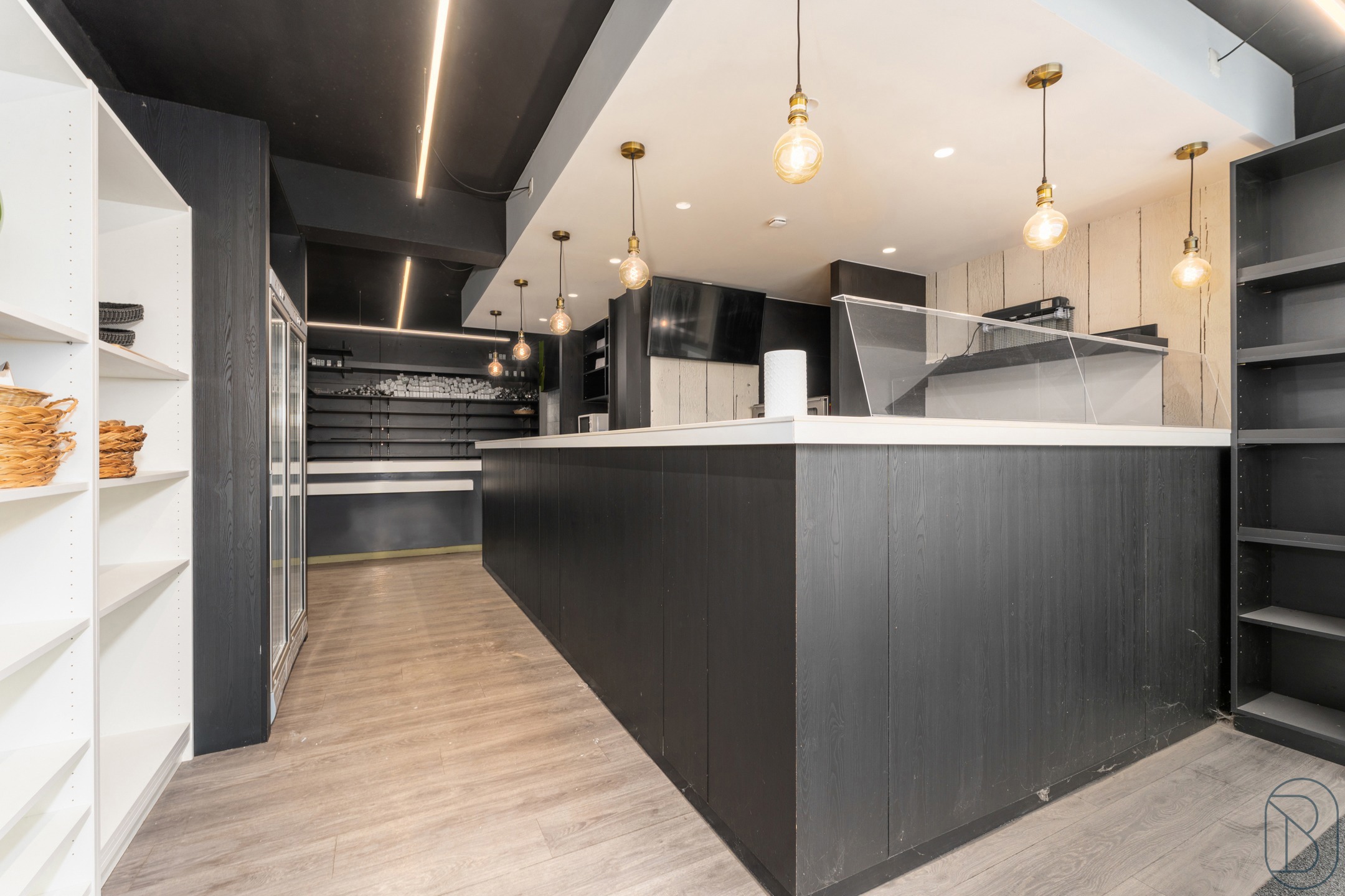 TOPGELEGEN handelspand met woonst. - foto 5