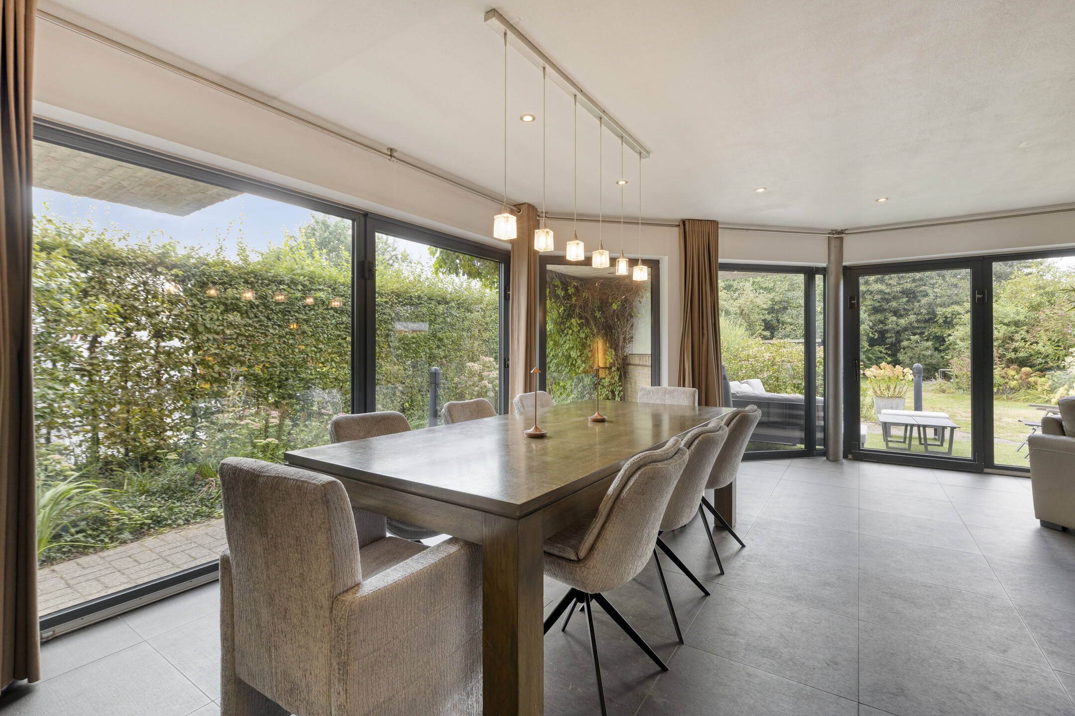 Instapklare 0B met 5 kamers & tuin in Weerde! - foto 2