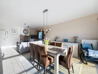 Verzorgd en ruim appartement (ca. 95m²) in een rustige woonwijk met 2 slaapkamers. Dit appartement bevindt zich op de 2e verdieping in een...