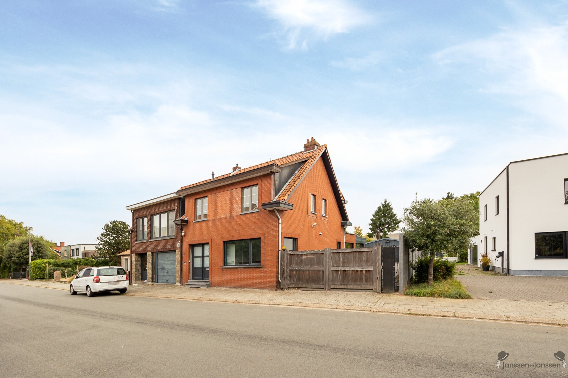 gerenoveerde woning met ruim magazijn  - foto 1