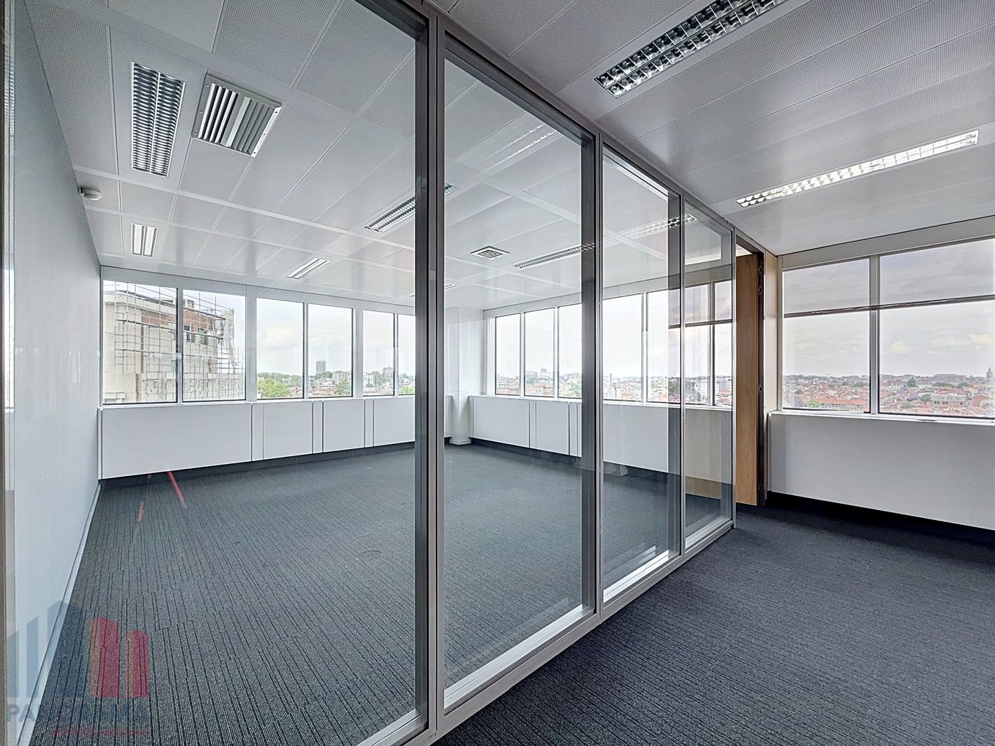 kantoorgebouw van 692 m² met high-end voorzieningen te huur aan Avenue Louise - foto 4