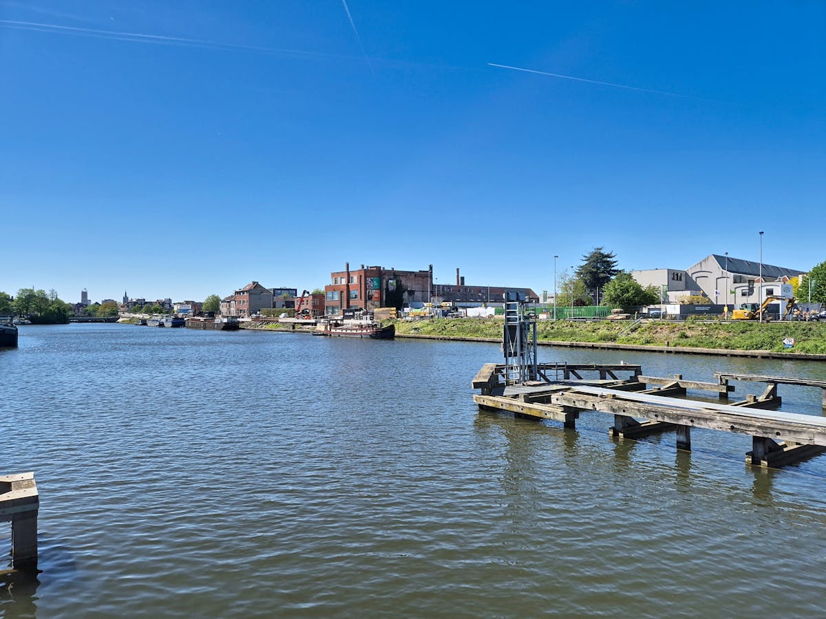 Office (115 m²) for rent at the Eskimo factory site in Ghent - photo 2