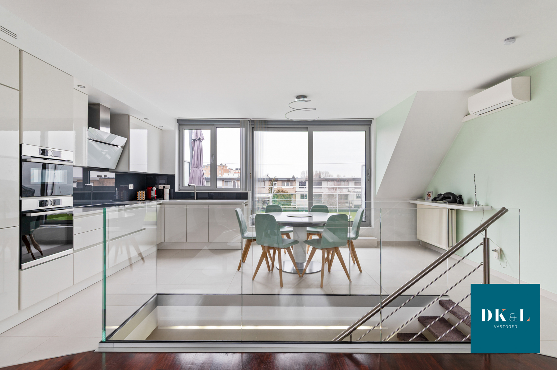 Stijlvol duplexappartement met ruim terras en garage - foto 5