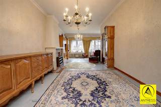 Wijk Molenveld/ Elsdonk! Ideaal rustig en residentieel gelegen, te renoveren, half open bebouwing met 4 tot 5 slaapkamers, ruime tuin en...