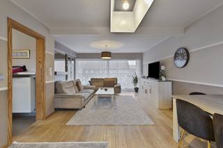 Venez découvrir cet appartement de 4 pièces prêt à l'emploi à vendre à Beveren-Leie. Cette agréable maison est située sur un terrain d'environ...