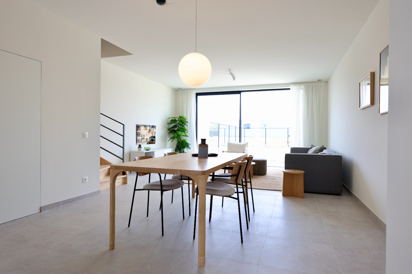 Prachtige energiezuinige nieuwbouwwoning met 3 slaapkamers en tuin met terras - foto 3