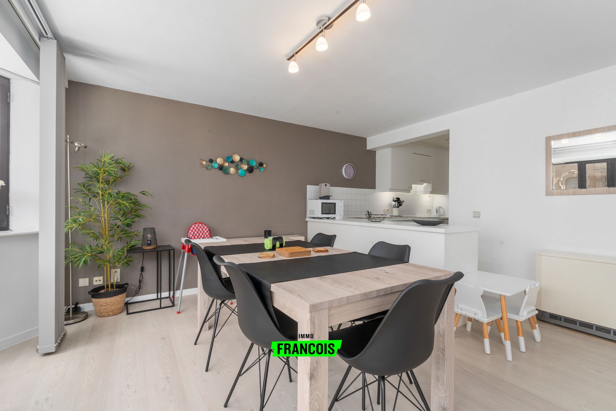 Ruim en zonnig tweeslaapkamer appartement op rustige locatie - foto 5