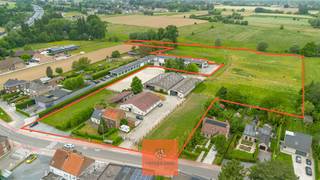 This property with horse accommodation is located in Nieuwerkerken, a rural borough of Aalst, centrally located between Ghent and Brussels, and...