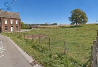 2 Parcelles pour construction ouverte près du centre de Deftinge. Parcelle 1 : 439 m²Parcelle 2 : 438 m² Vente de terrain à bâtir avec obligation de...