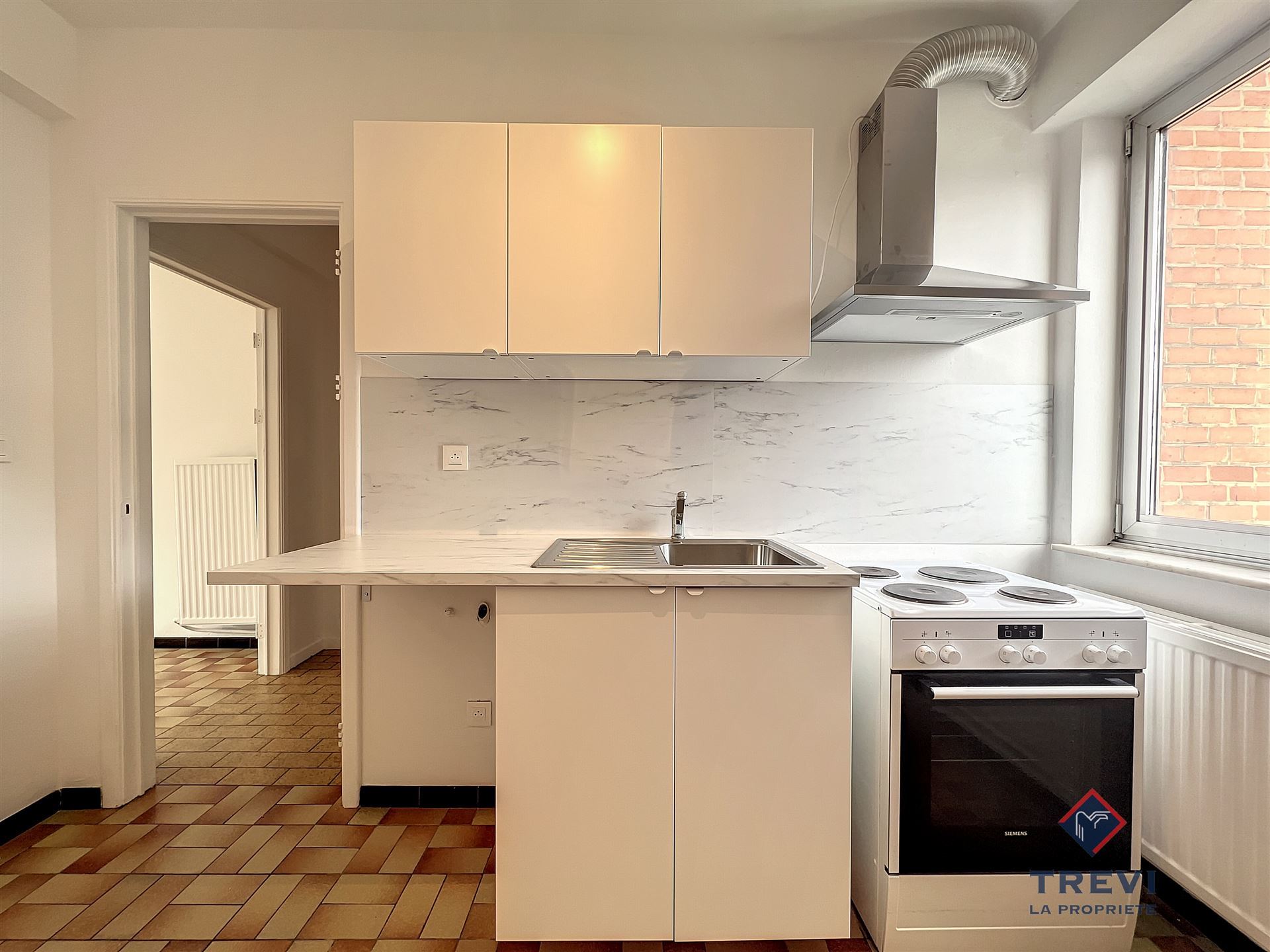 Appartement te huur in Charleroi met 2 slaapkamers - foto 4