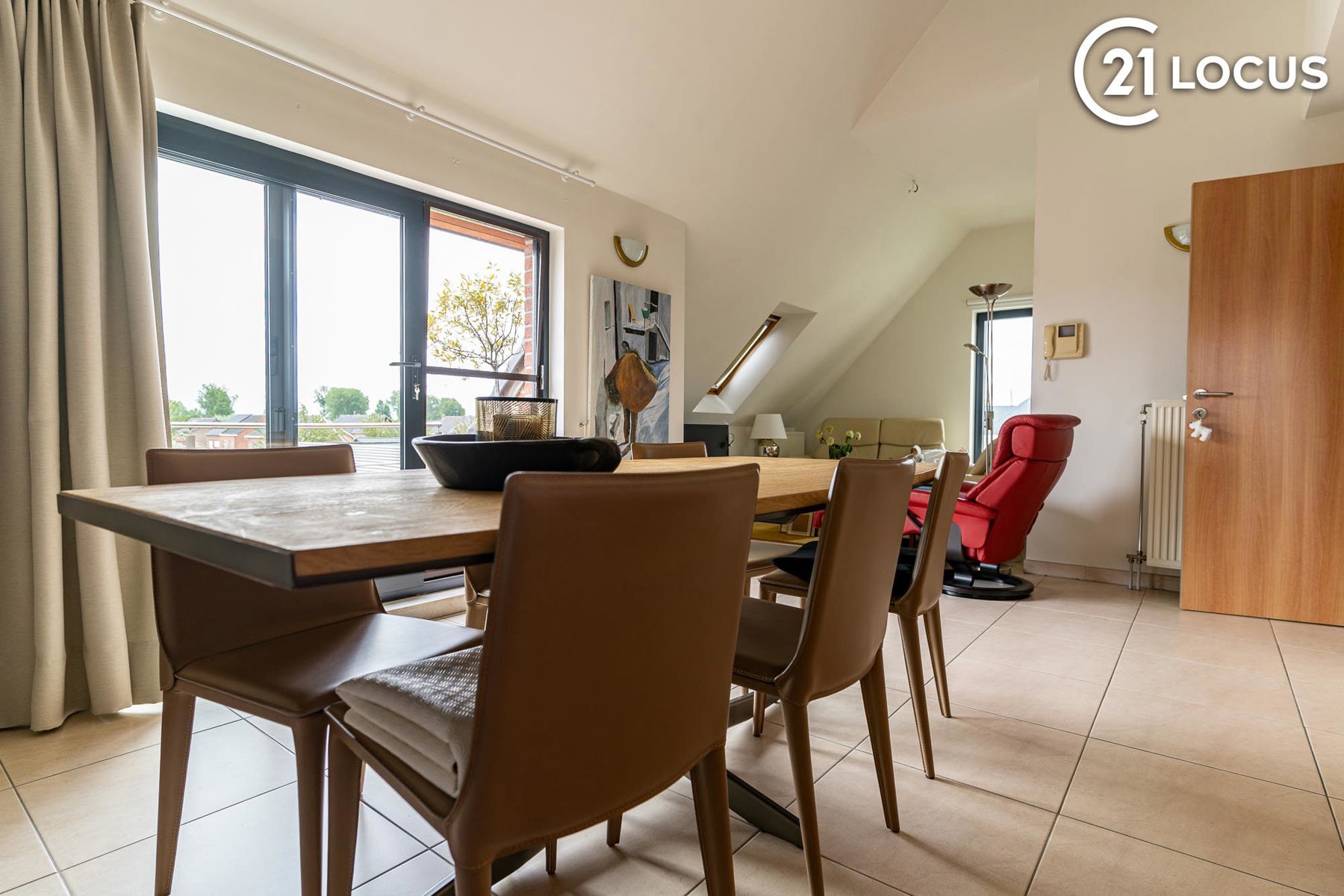 Moderne duplex met 2 slaapkamers te huur! - foto 1