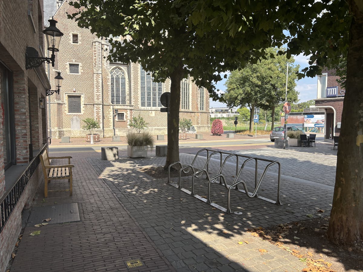 Handelspand met woonst te koop in centrum Brecht! - foto 5