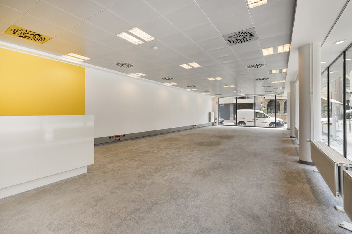 Kantoorgebouw te huur in Roeselare - foto 3