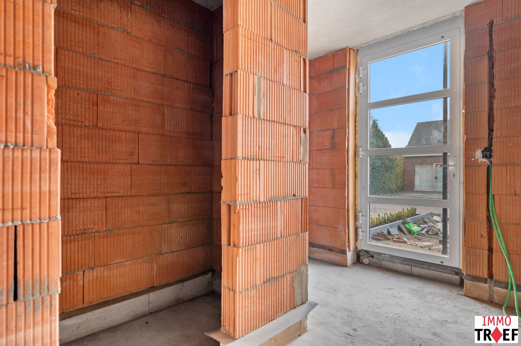 Verder af te werken nieuwbouwwoning op centrale ligging - foto 2