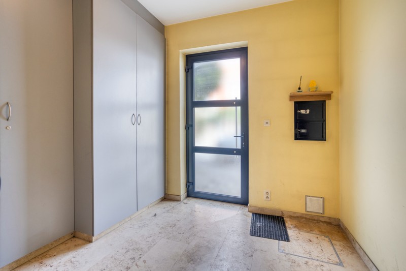 🏡 Ruim en lichtrijk appartement met 2 slaapkamers, terras in hartje Wakken! ☀️ - foto 2