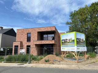 APPARTEMENT 4 IN WOONPROJECT MULHEM TE LANKLAAR.KENMERKEN APPARTEMENT 4- Gelegen op verdieping 1.- 2 Slaapkamers.- Oppervlakte: 116,74m².- Totale...