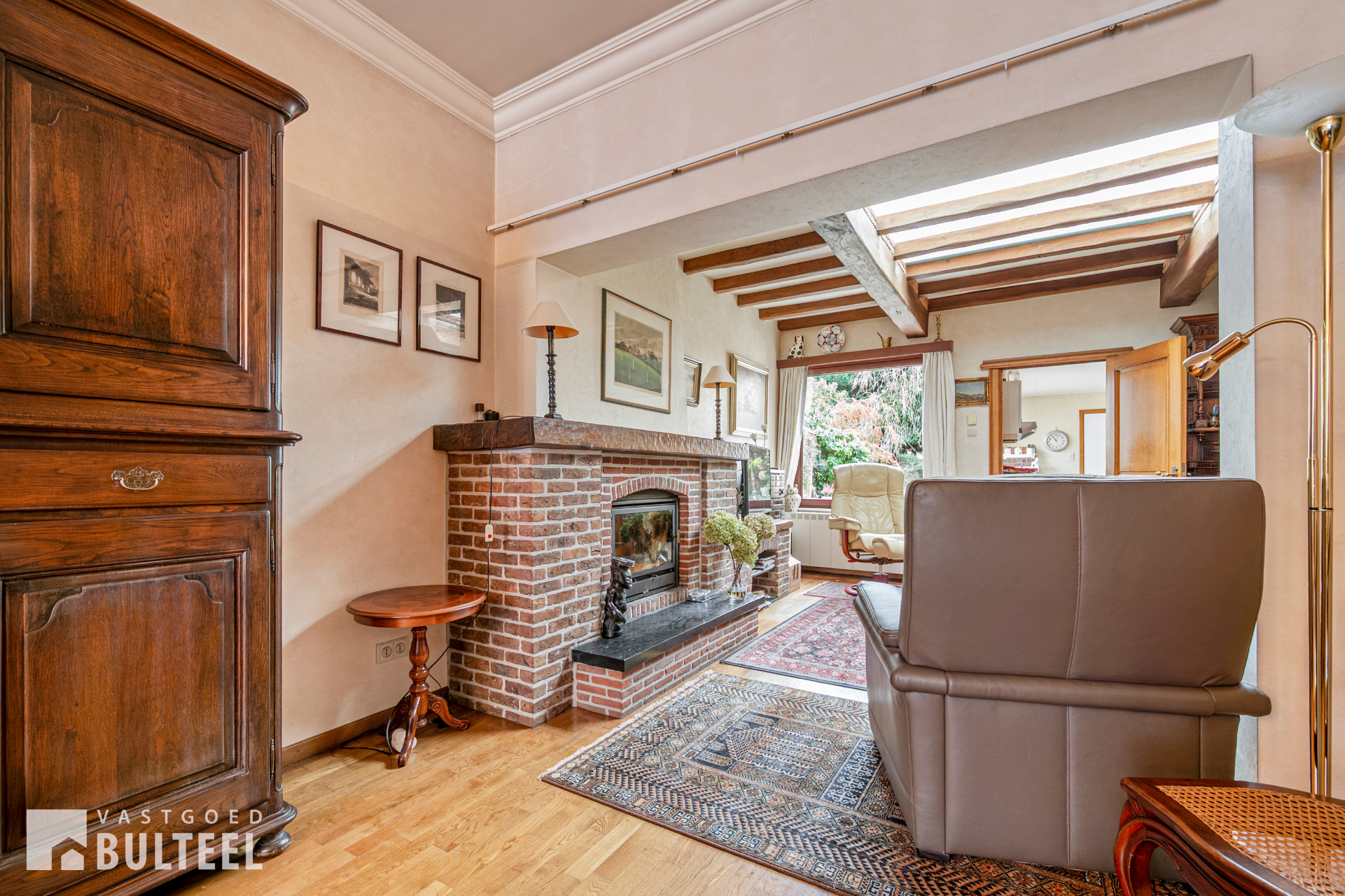 Ideale gezinswoning met 4 slaapkamers, grote tuin en atelier. - foto 4