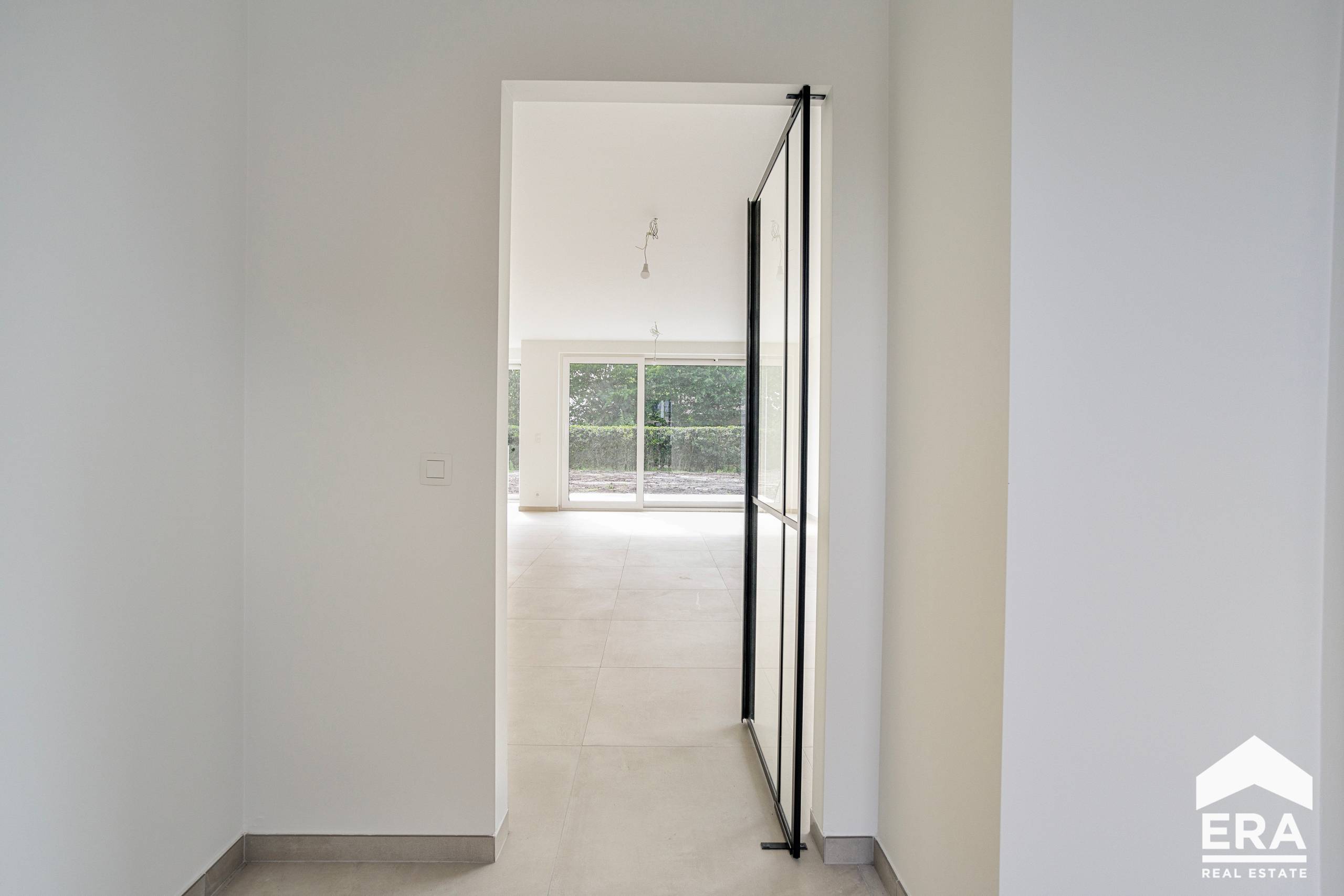 Moderne nieuwbouw met 4 slaapkamers en garage! - foto 4