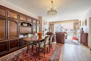 Roeselare : Zeer goed onderhouden appartement gelegen nabij Geitepark – 92 m² met zuidgericht terras en noordgericht terras (2 slps)Op een toplocatie...