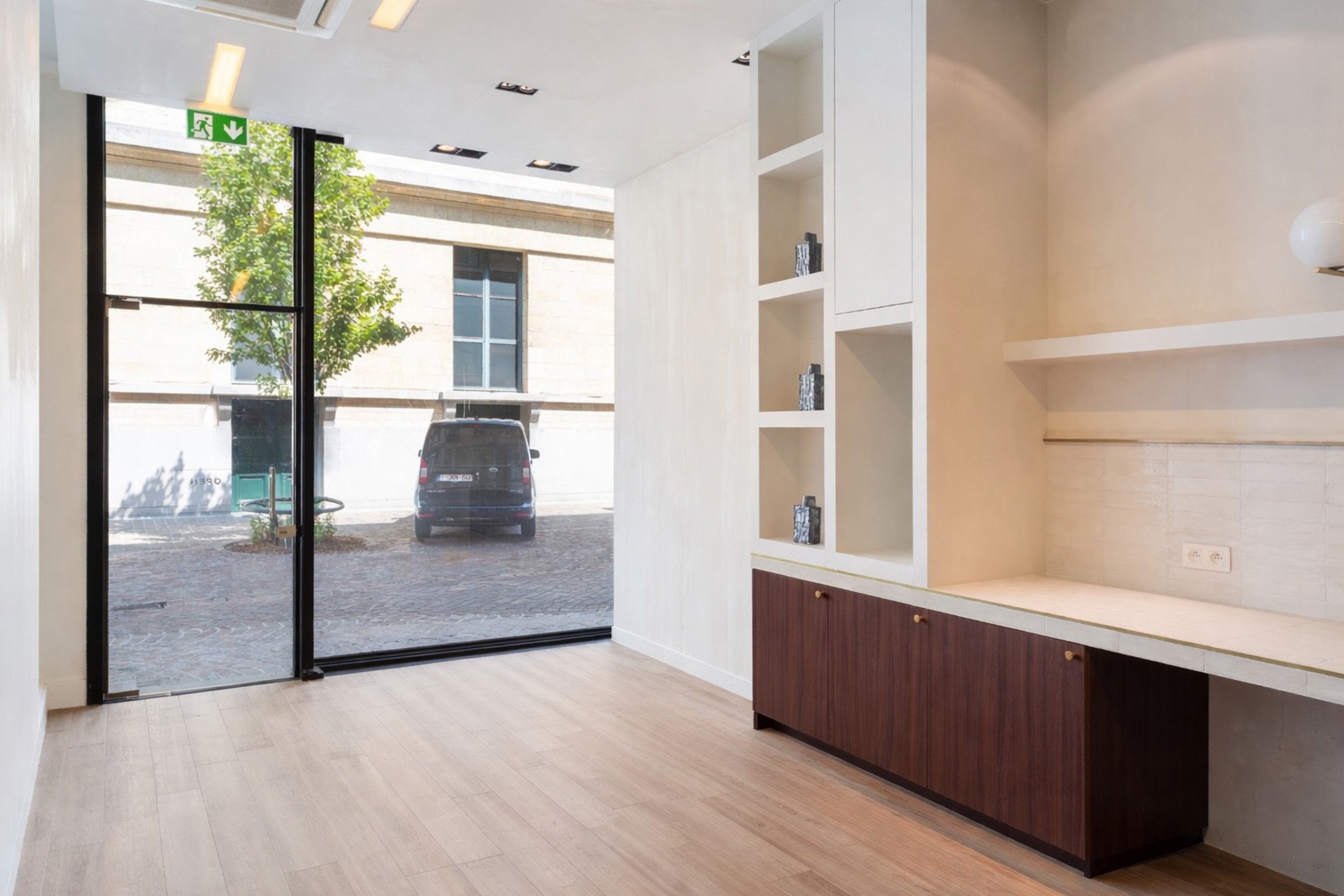 commerciële ruimte op absolute toplocatie aan Bourla - foto 5