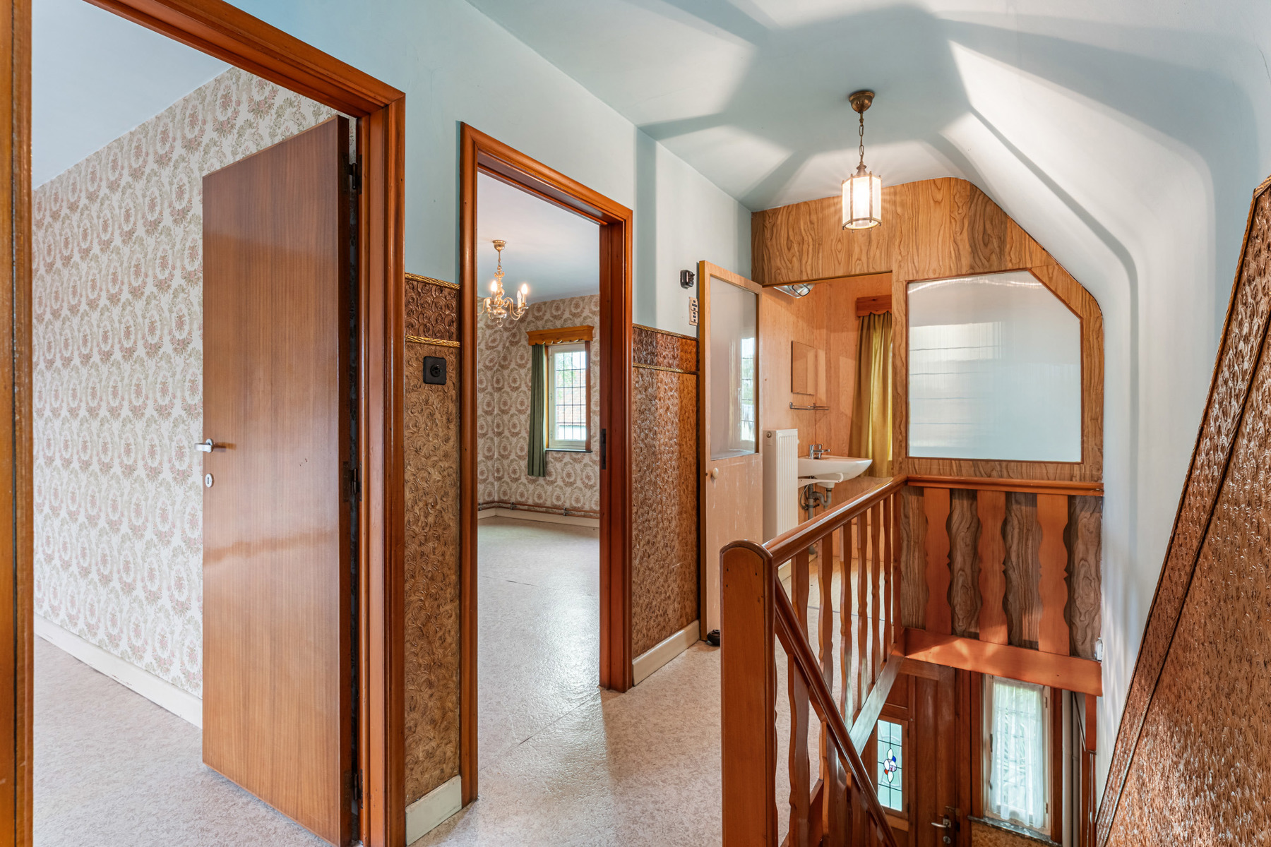 Mooi gelegen, te renoveren woning - foto 5