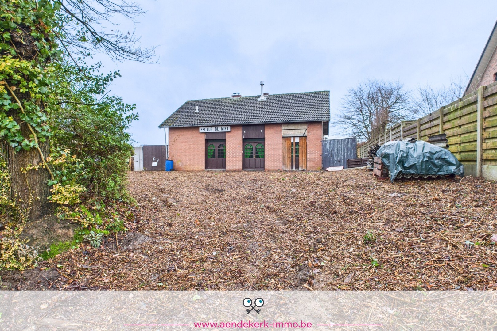 Te renoveren woning met handelsruimte en bijgebouw in Kessenich - foto 2