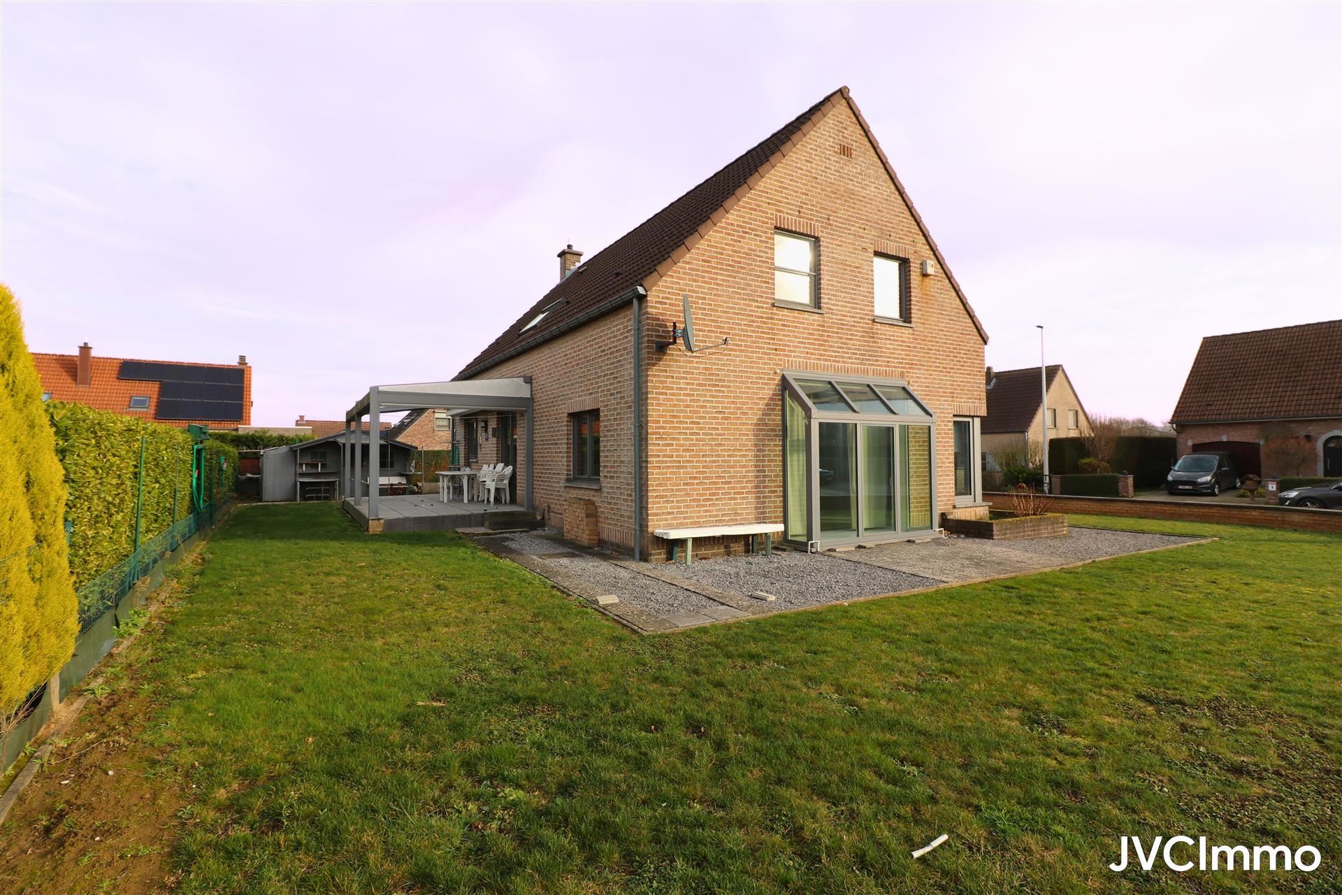 Villa 4F 3 chambres avec beau jardin et garage - photo 2