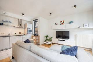 Te huur: licht en bemeubeld appartement in een bruisende buurtWelkom in de Korte Noordstraat, op de tweede verdieping van een charmant gebouw in de...