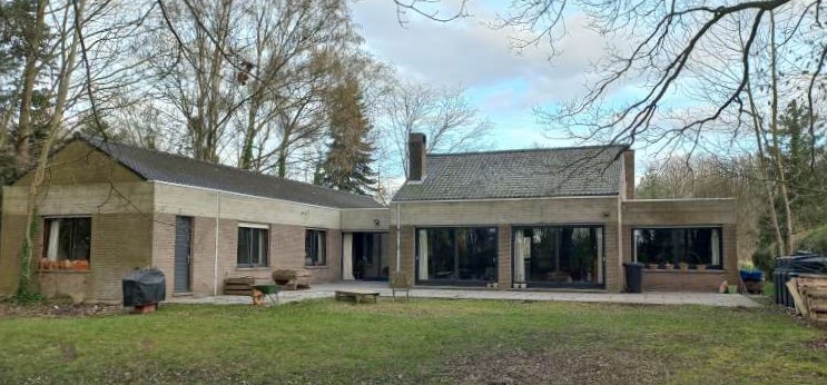 Zeldzame topligging aan natuurgebied – villa op +20 are - foto 5