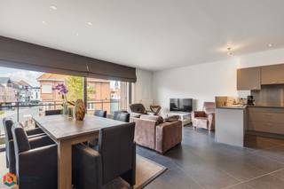 Op een uitstekende ligging in het hart van Putte bevindt zich dit verzorgde appartement met twee slaapkamers. Het gebouw ligt op wandelafstand van...