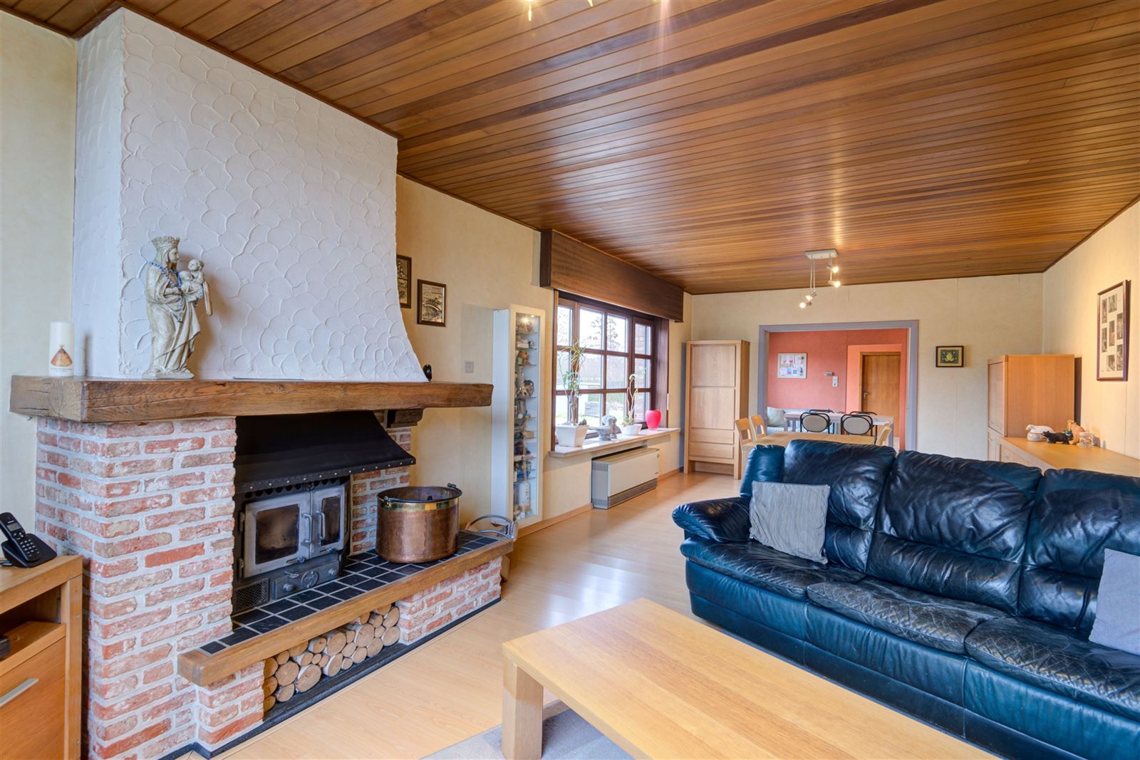 Ruime halfopen bebouwing op een terrein van 893 m² - foto 4