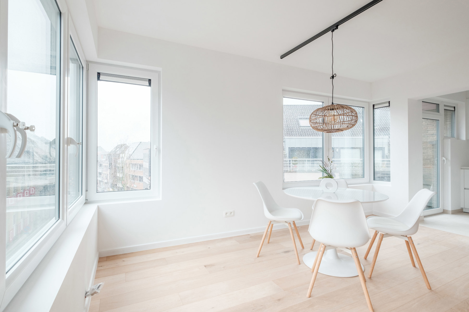 Prachtig gerenoveerd appartement aan de Markt in Gistel. - foto 5