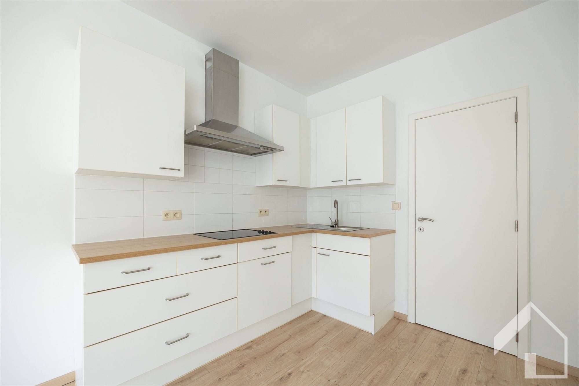 Opbrengsteigendom bestaande uit 7 studio's: mooi rendement! - foto 4