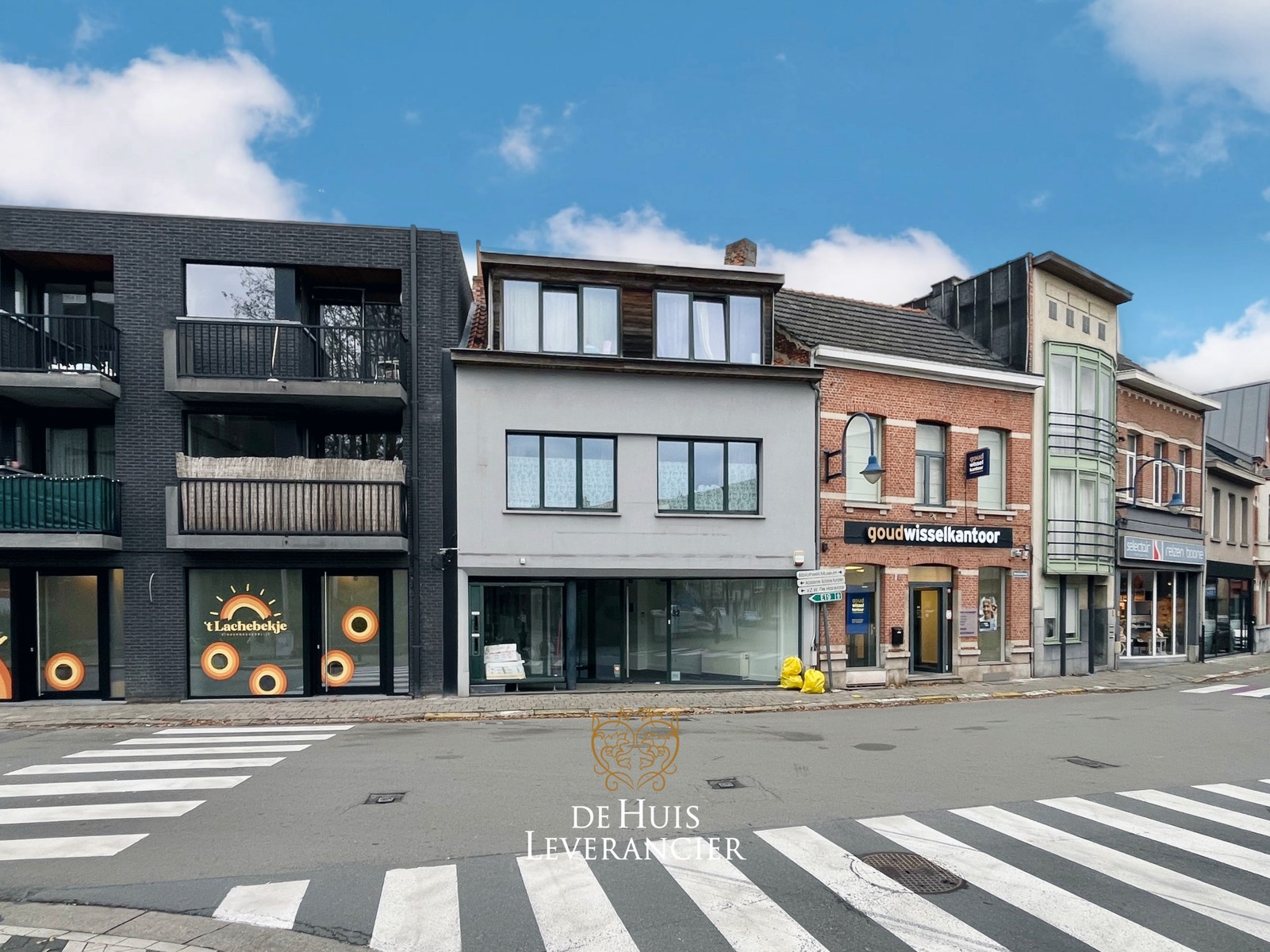 Kantoor op topligging met bovenliggend duplex-appartement (aparte ingang) - foto 1